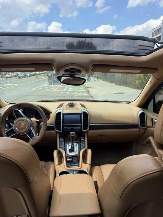 2016 Porsche 958 Cayenne - Image 5 of 6