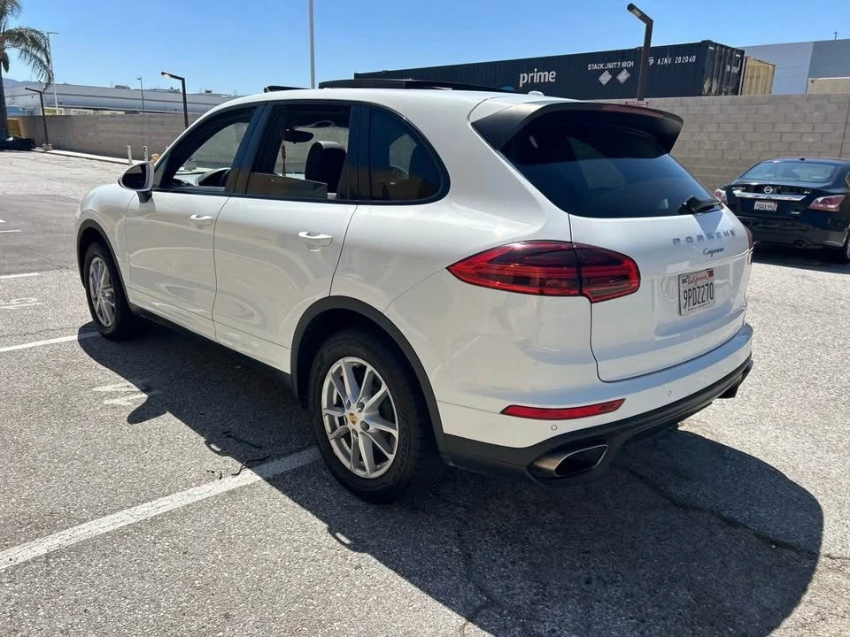 2016 Porsche 958 Cayenne - Image 7 of 14