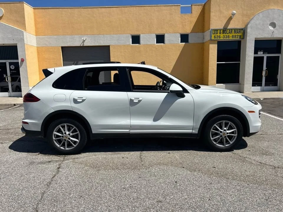 2016 Porsche 958 Cayenne - Image 4 of 14