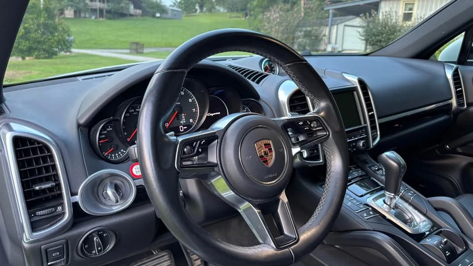 2016 Porsche 958 Cayenne - Image 7 of 19