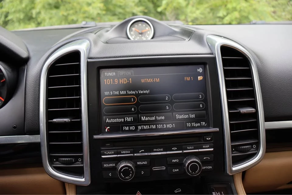 2016 Porsche 958 Cayenne - Image 14 of 17