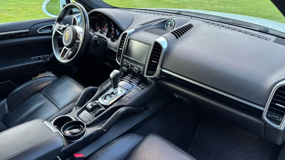 2016 Porsche 958 Cayenne - Image 5 of 19