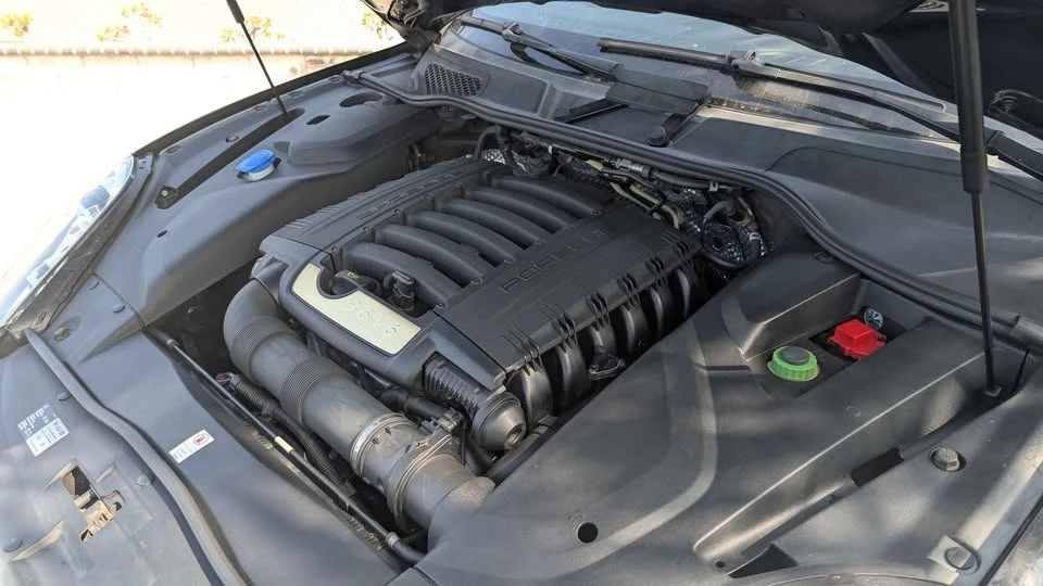 2016 Porsche 958 Cayenne - Image 15 of 19