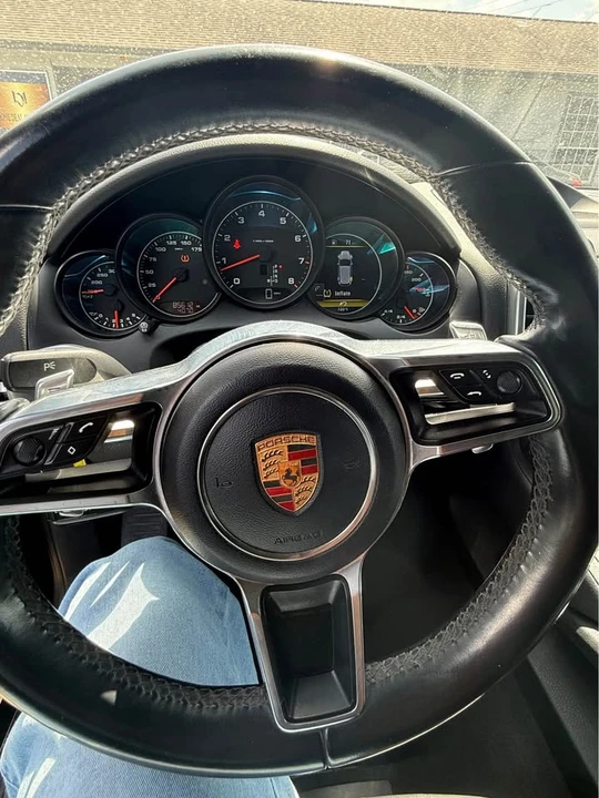2016 Porsche 958 Cayenne - Image 3 of 10