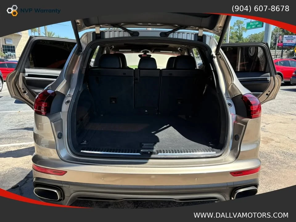 2016 Porsche 958 Cayenne - Image 11 of 20