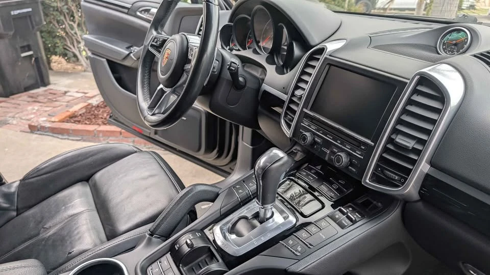 2016 Porsche 958 Cayenne - Image 18 of 19
