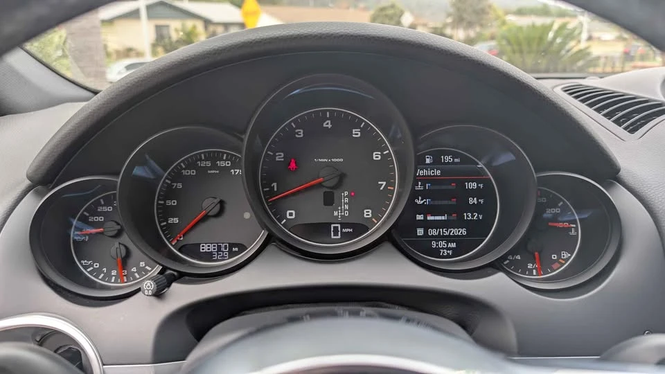 2016 Porsche 958 Cayenne - Image 10 of 19