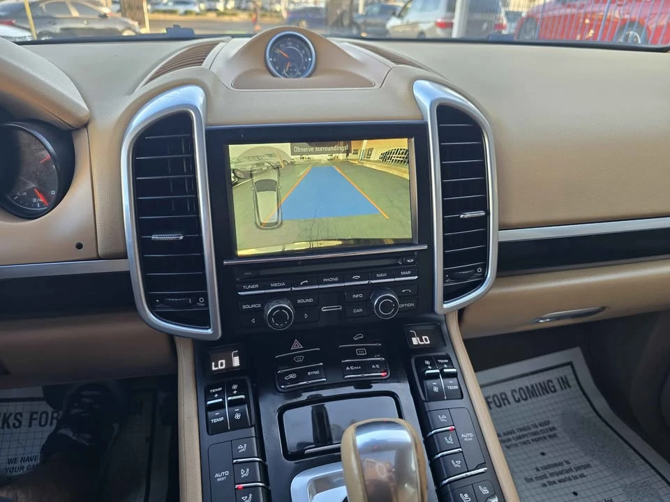 2016 Porsche 958 Cayenne - Image 17 of 18