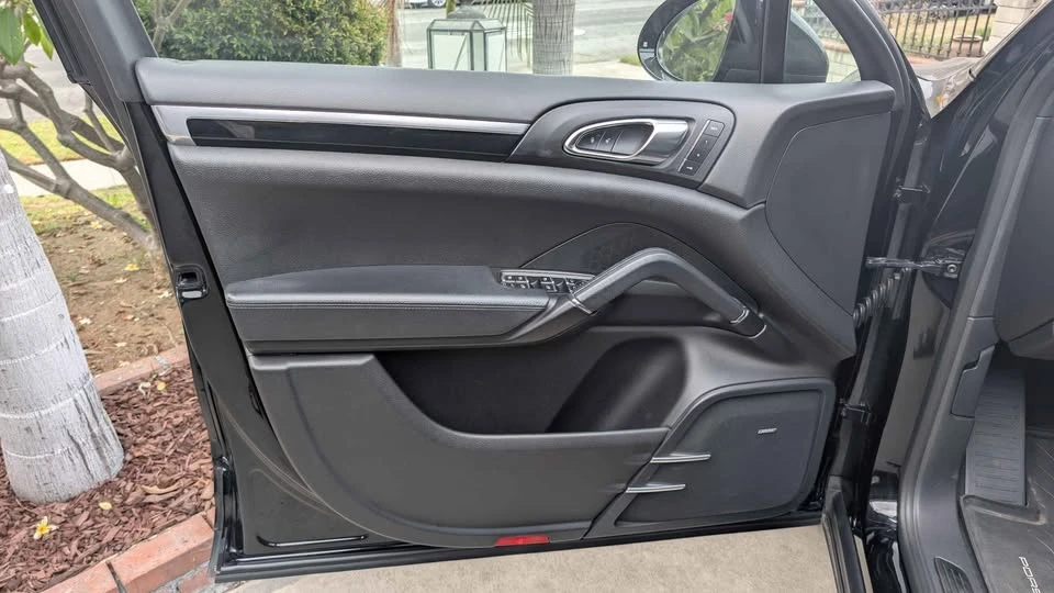 2016 Porsche 958 Cayenne - Image 11 of 19