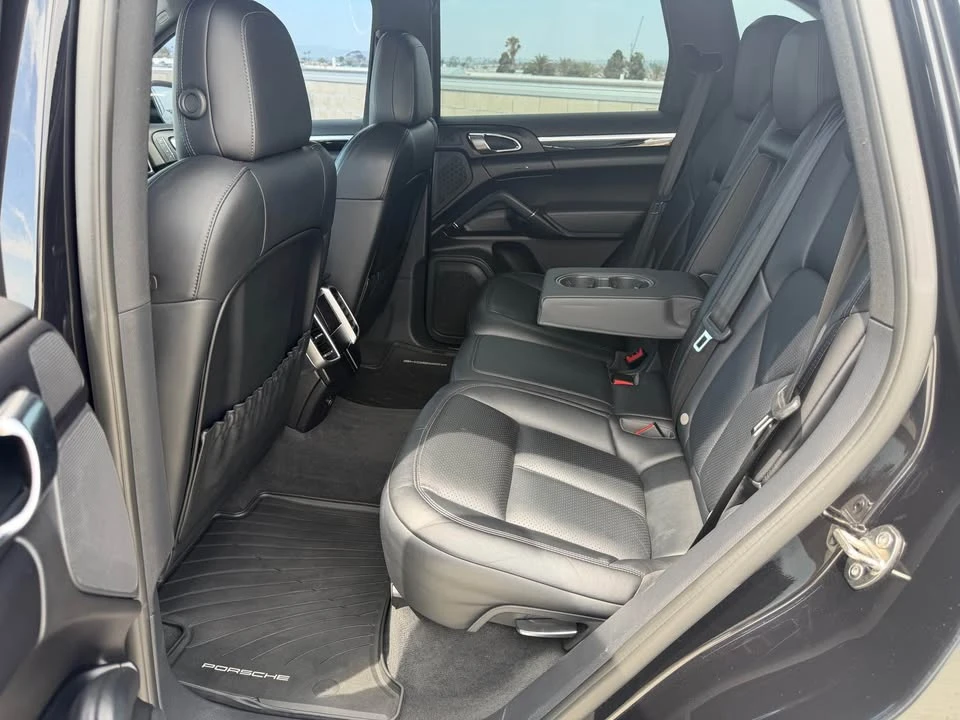 2016 Porsche 958 Cayenne - Image 16 of 20