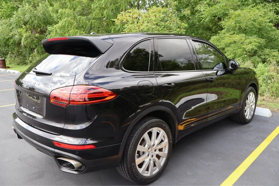2016 Porsche 958 Cayenne - Image 5 of 17