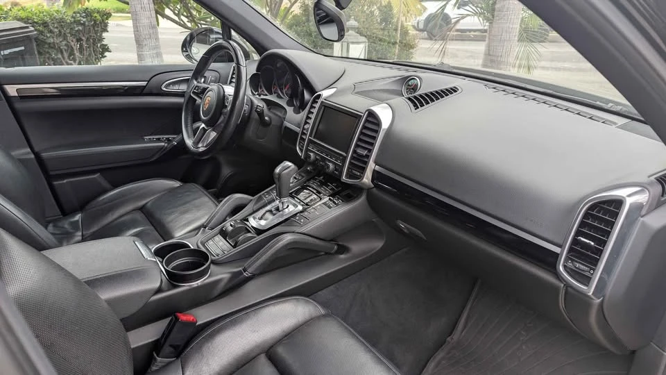2016 Porsche 958 Cayenne - Image 8 of 19