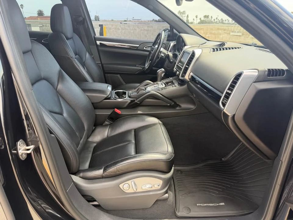 2016 Porsche 958 Cayenne - Image 18 of 20