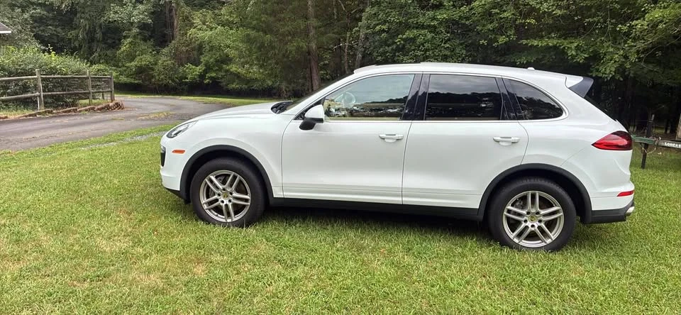 2016 Porsche 958 Cayenne - Image 2 of 13