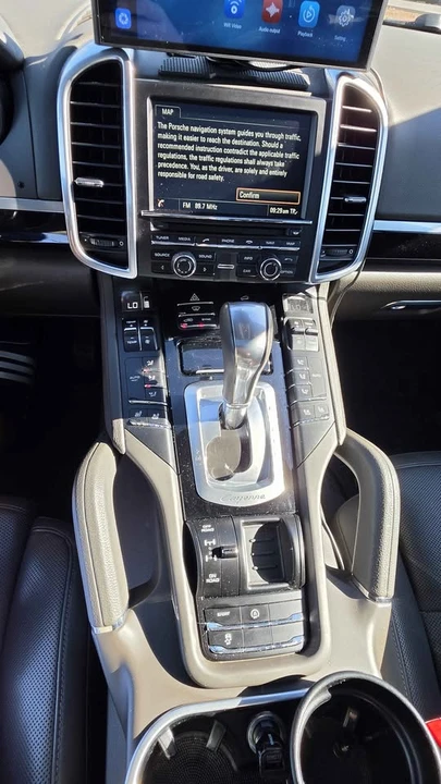 2016 Porsche 958 Cayenne - Image 11 of 15