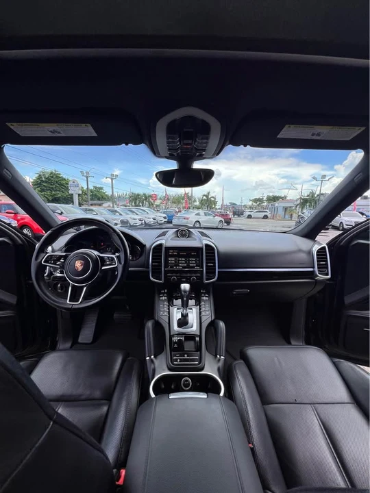 2016 Porsche 958 Cayenne - Image 12 of 20