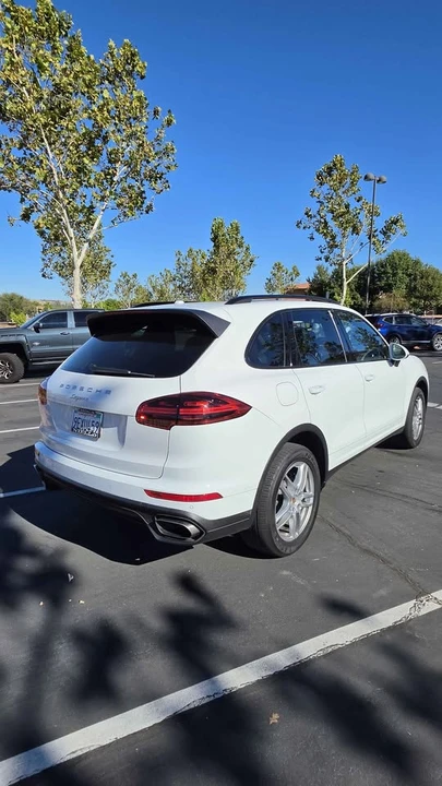 2016 Porsche 958 Cayenne - Image 4 of 15