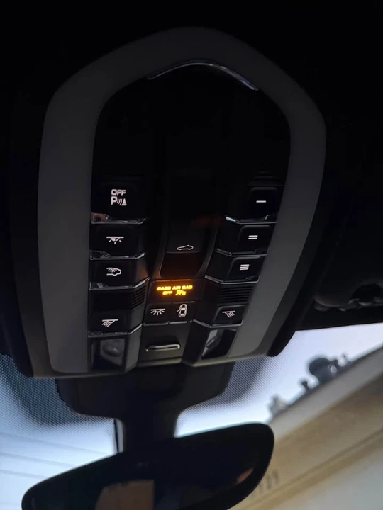 2016 Porsche 958 Cayenne - Image 12 of 12