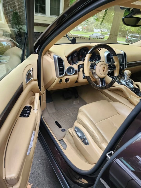 2016 Porsche 958 Cayenne - Image 10 of 11