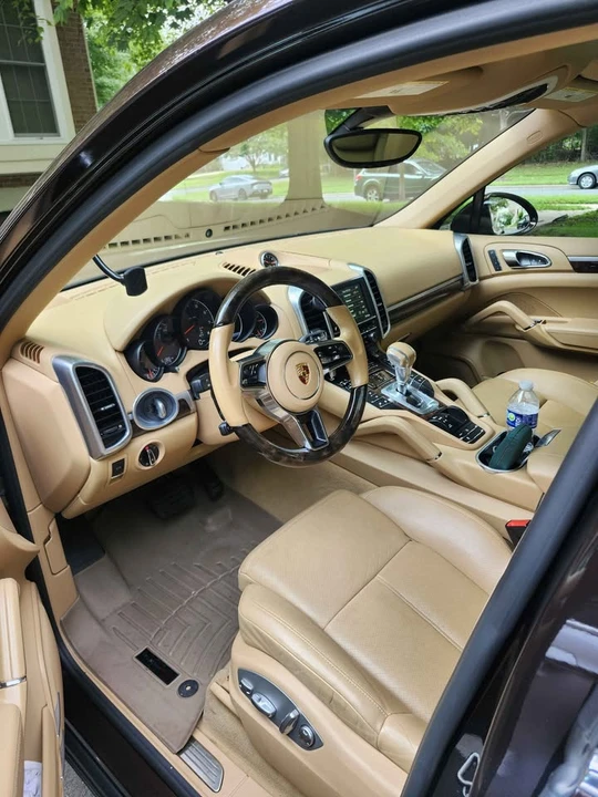 2016 Porsche 958 Cayenne - Image 9 of 11