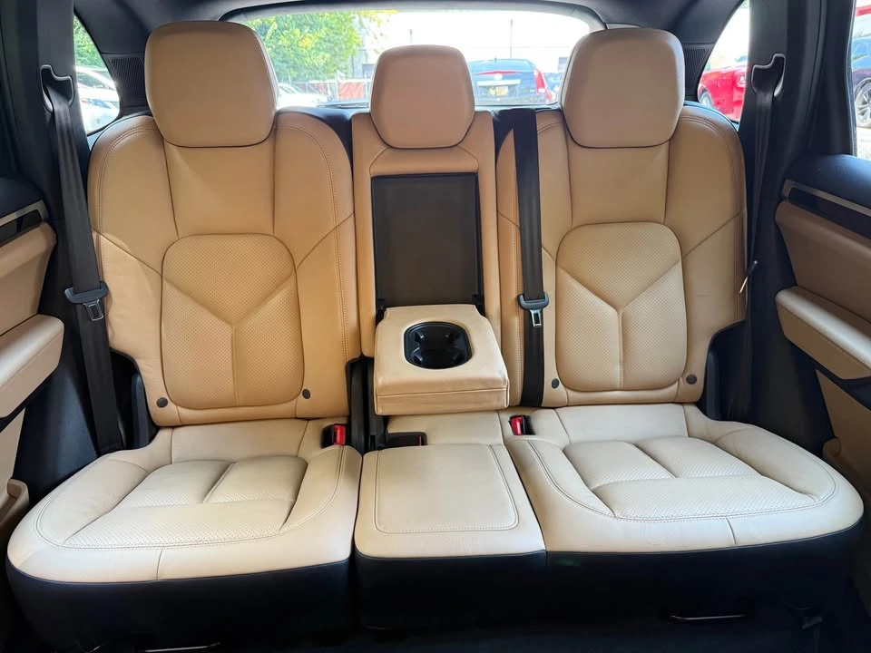 2016 Porsche 958 Cayenne - Image 4 of 20