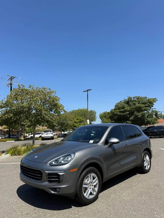 2016 Porsche 958 Cayenne - Image 2 of 17