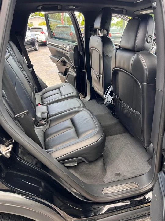 2016 Porsche 958 Cayenne - Image 17 of 20