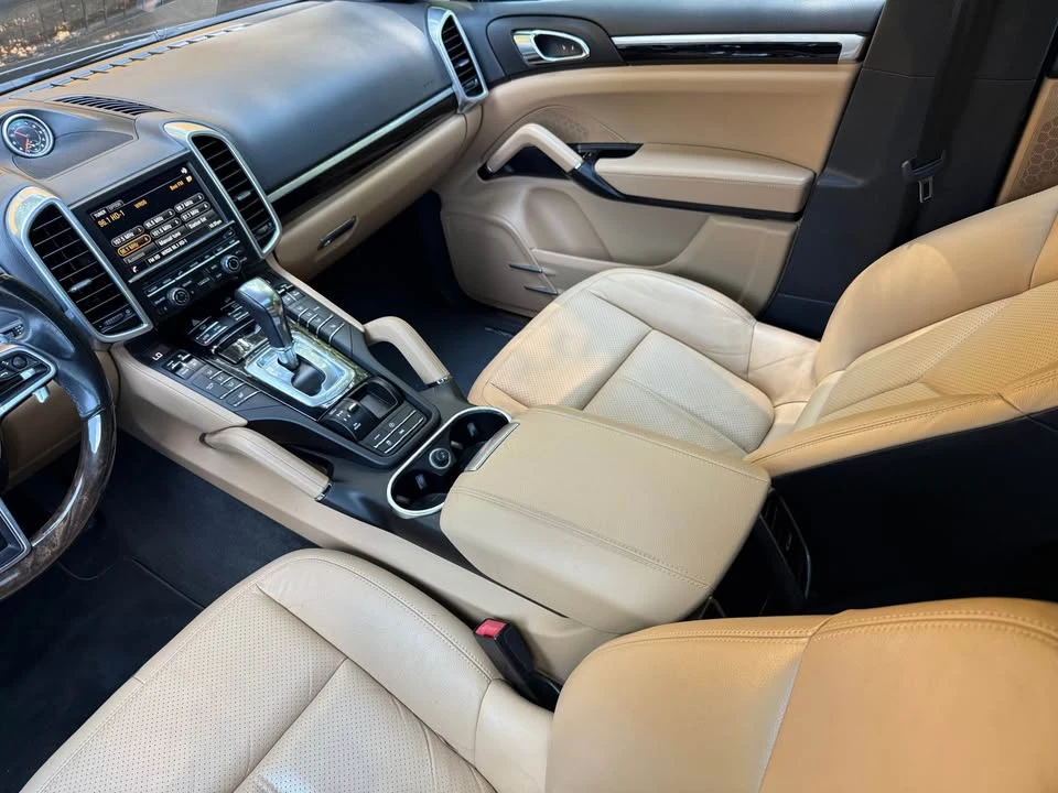 2016 Porsche 958 Cayenne - Image 12 of 20