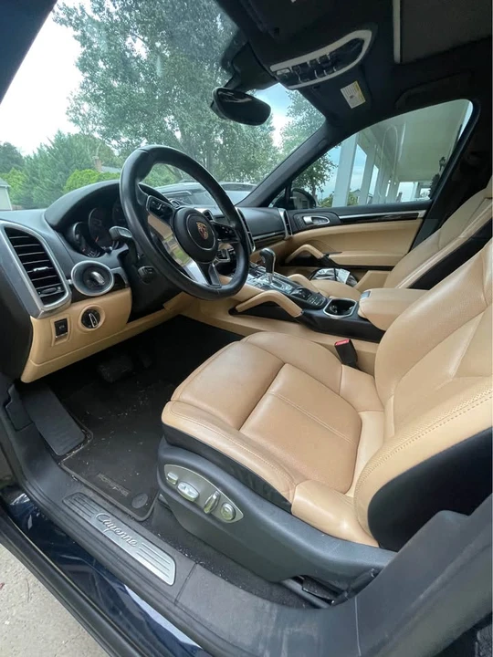 2016 Porsche 958 Cayenne - Image 12 of 14