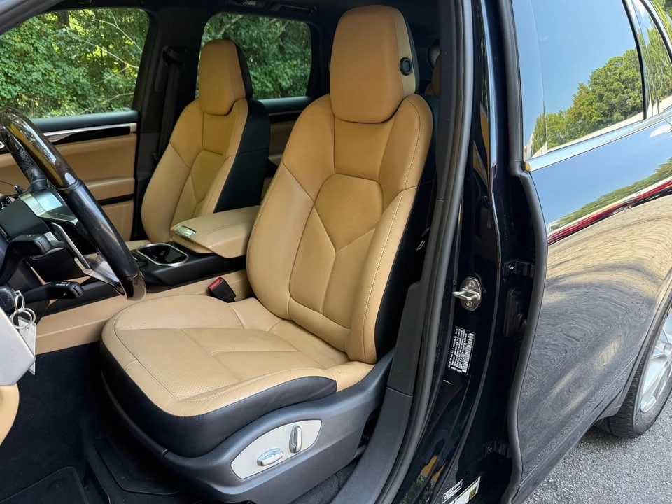 2016 Porsche 958 Cayenne - Image 9 of 20