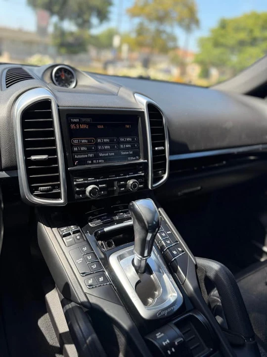 2016 Porsche 958 Cayenne - Image 17 of 17
