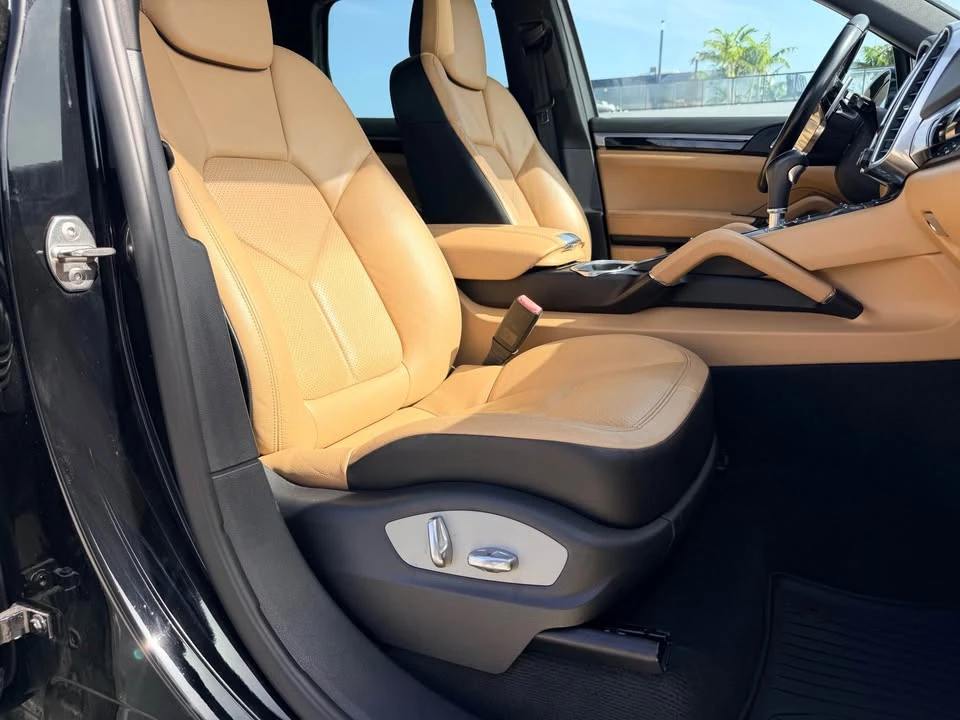 2016 Porsche 958 Cayenne - Image 15 of 18