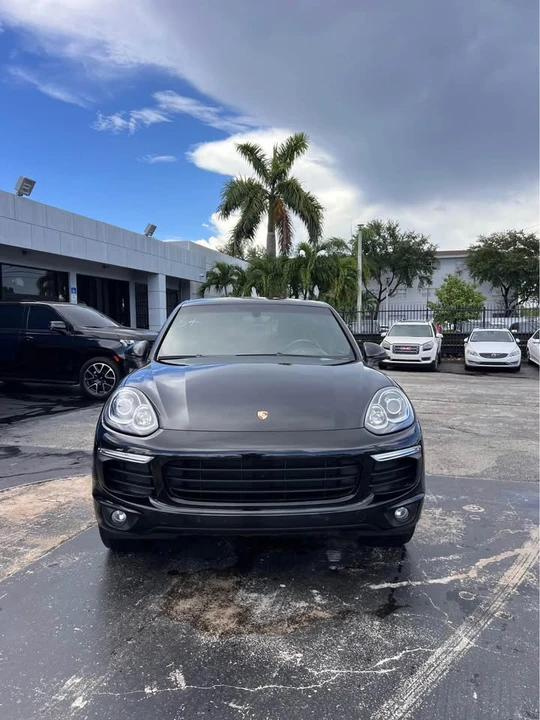 2016 Porsche 958 Cayenne - Image 10 of 20
