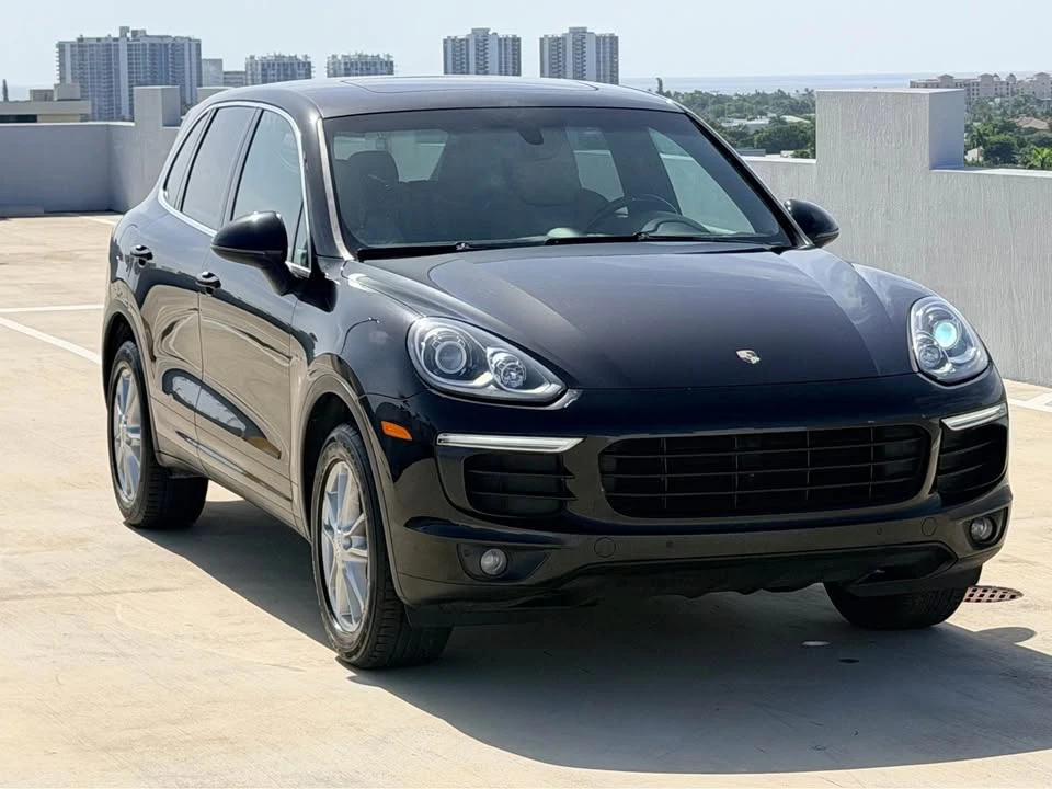2016 Porsche 958 Cayenne - Image 2 of 18