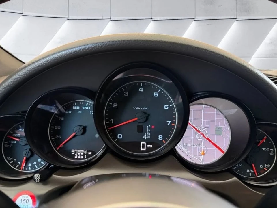 2016 Porsche 958 Cayenne - Image 16 of 20
