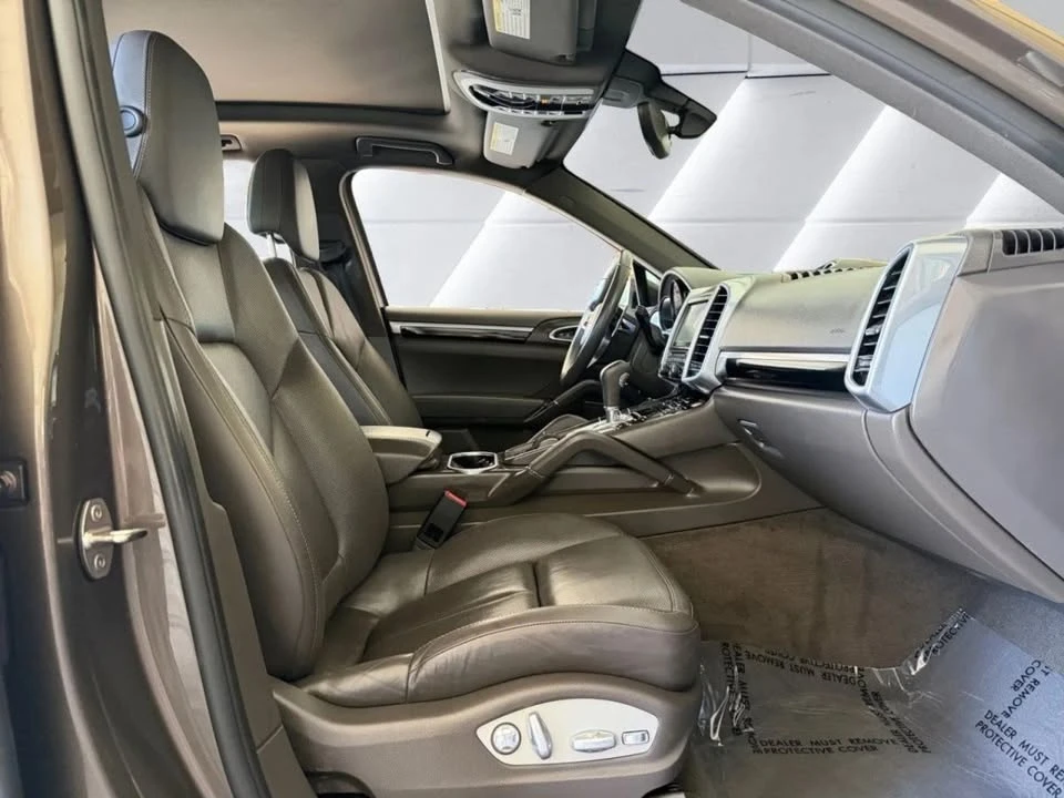 2016 Porsche 958 Cayenne - Image 10 of 20