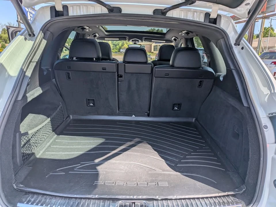 2016 Porsche 958 Cayenne - Image 9 of 19