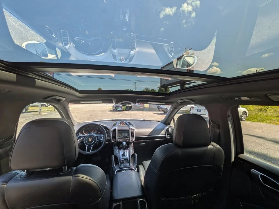 2016 Porsche 958 Cayenne - Image 12 of 19
