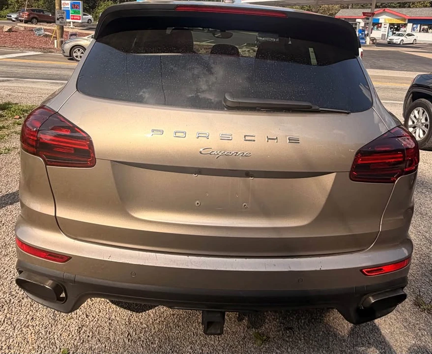 2016 Porsche 958 Cayenne - Image 4 of 7