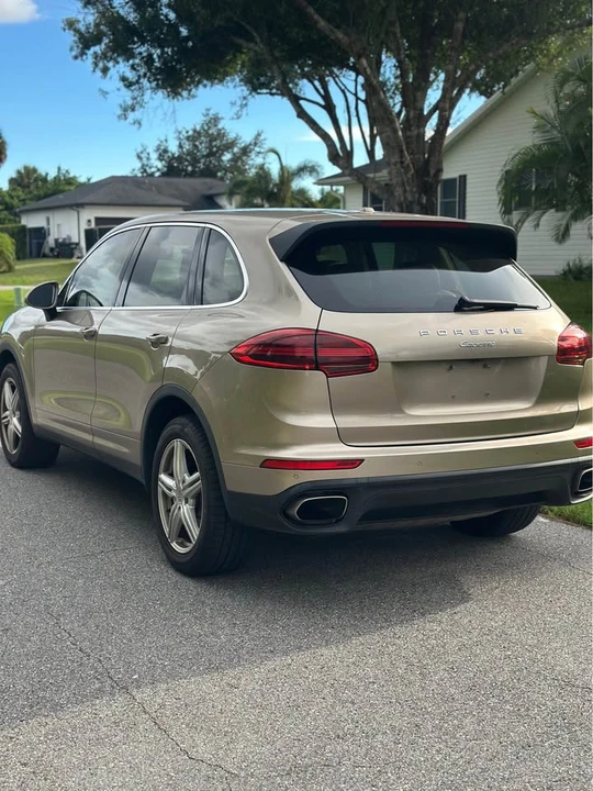 2016 Porsche 958 Cayenne - Image 4 of 17