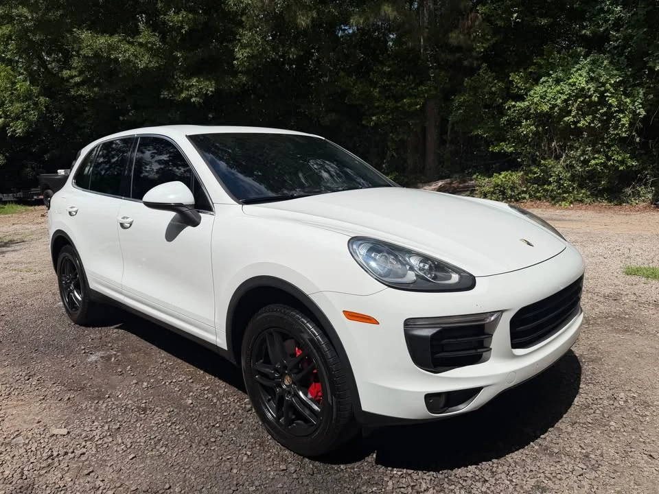 2016 Porsche 958 Cayenne - Image 2 of 18