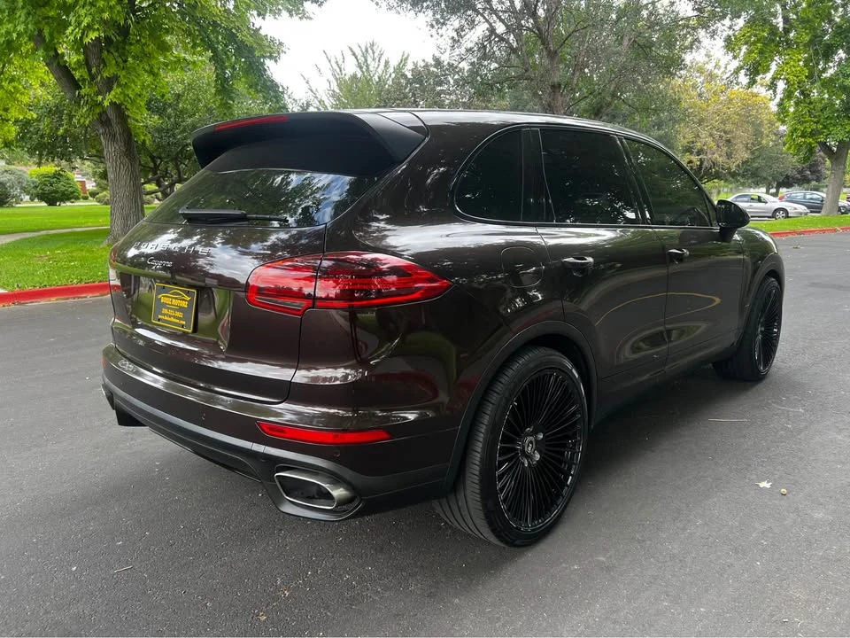 2016 Porsche 958 Cayenne - Image 9 of 11