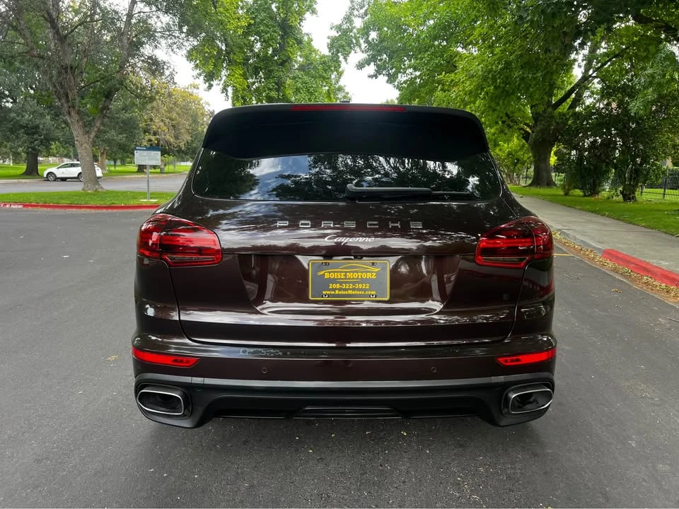 2016 Porsche 958 Cayenne - Image 10 of 11