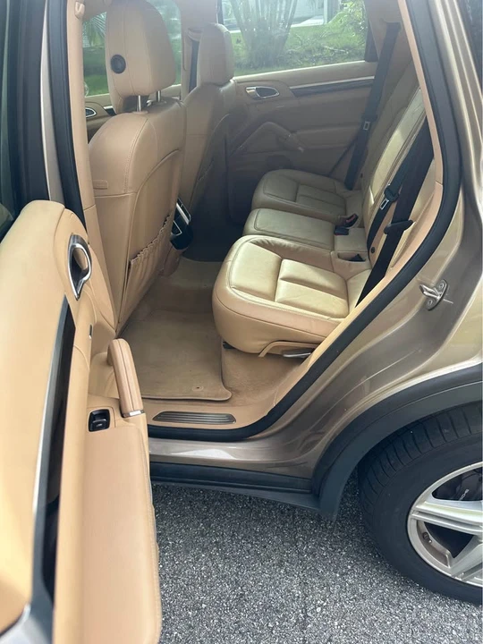 2016 Porsche 958 Cayenne - Image 12 of 17