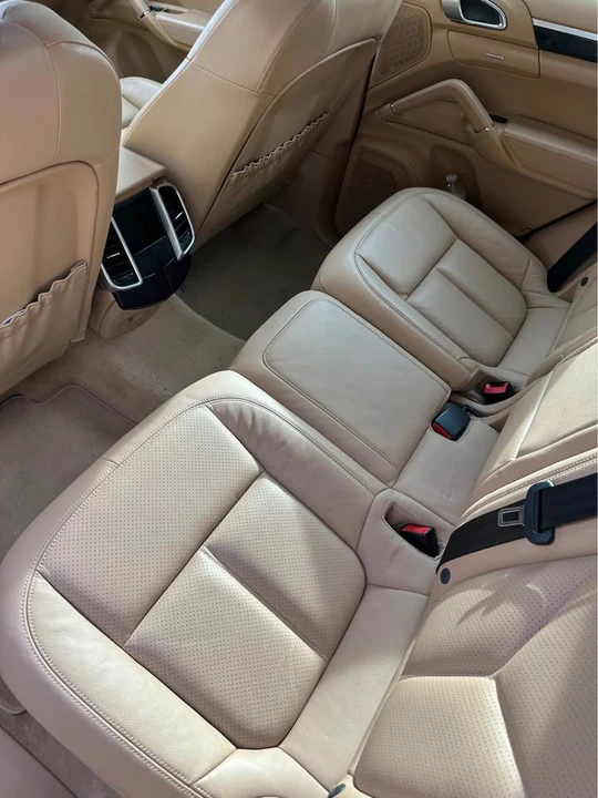 2016 Porsche 958 Cayenne - Image 10 of 17