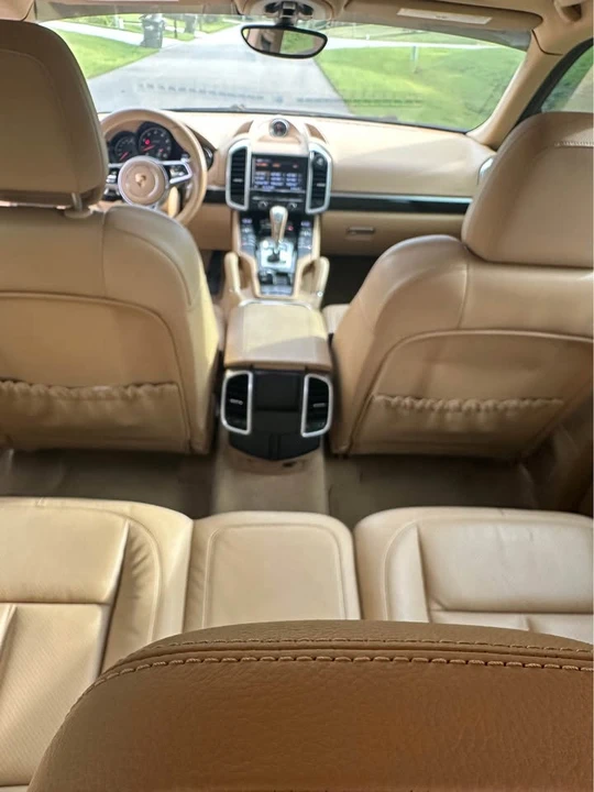 2016 Porsche 958 Cayenne - Image 14 of 17