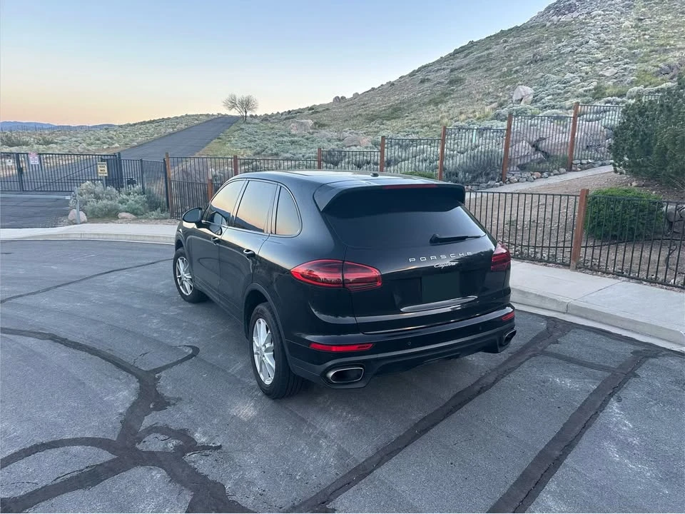 2016 Porsche 958 Cayenne - Image 11 of 13