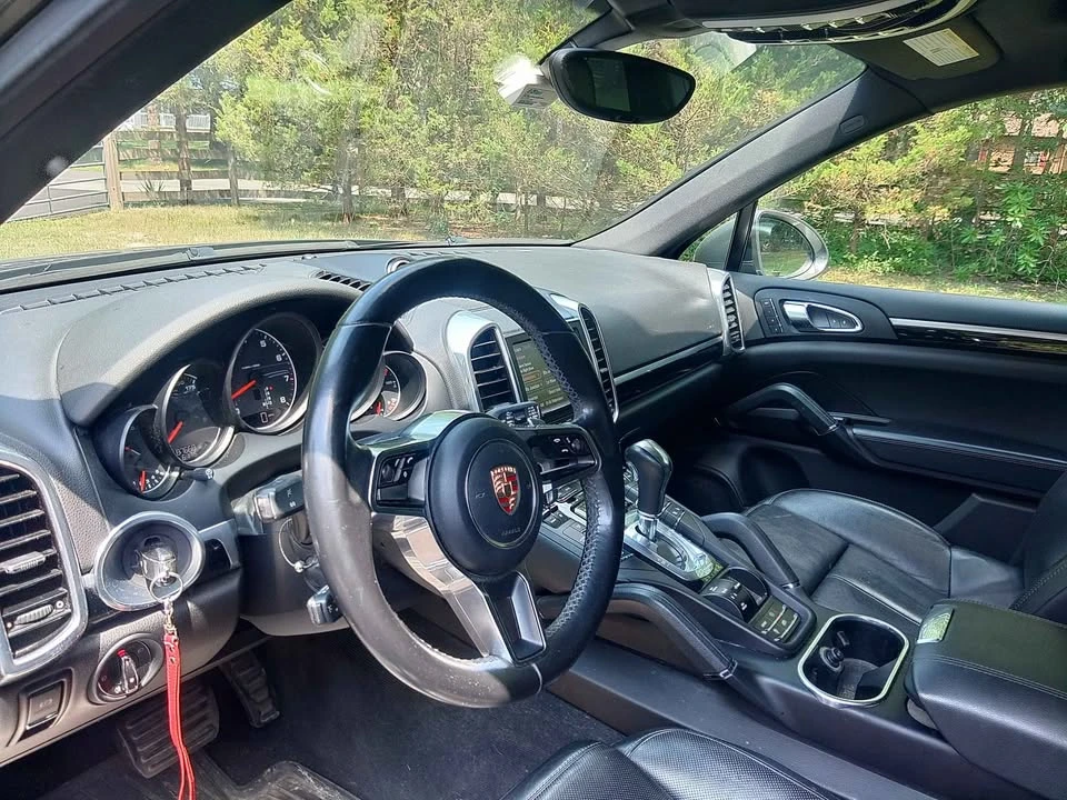 2016 Porsche 958 Cayenne - Image 16 of 20