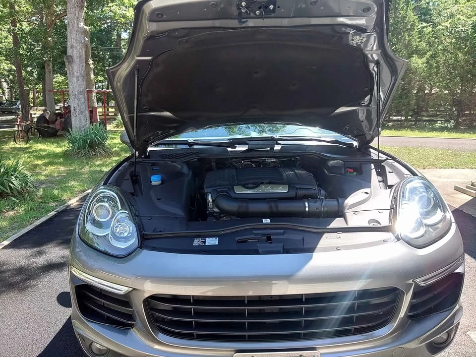 2016 Porsche 958 Cayenne - Image 11 of 20