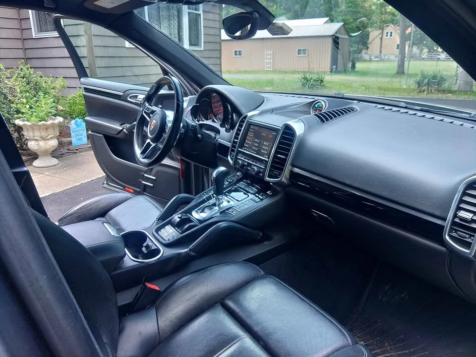 2016 Porsche 958 Cayenne - Image 17 of 20